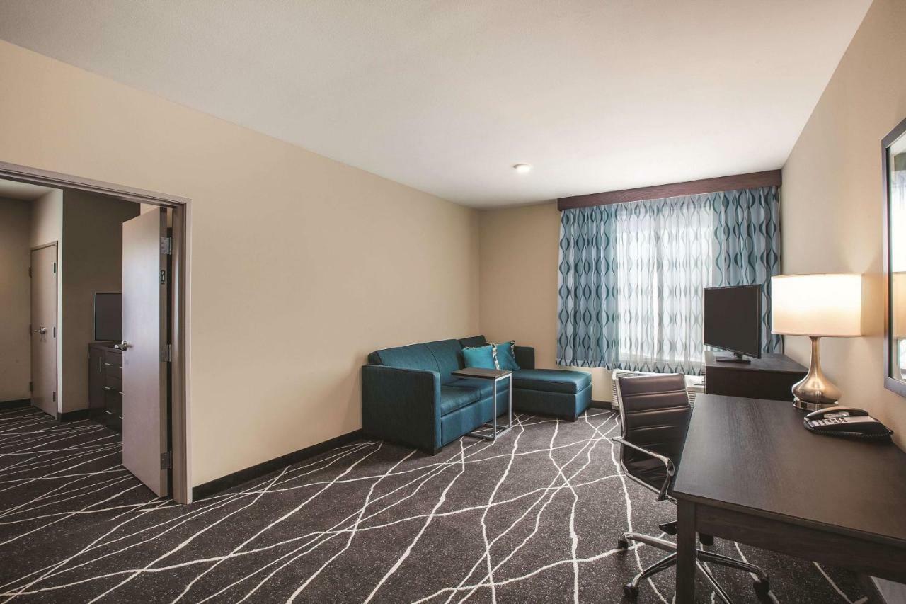 La Quinta By Wyndham Dallas Northeast-Arboretum Garland Exterior photo